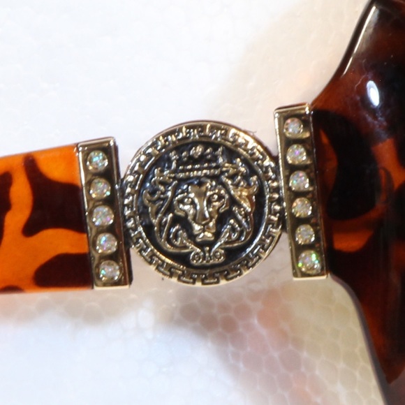 Kleo Women's Brown Gradient Lens Animal Print Butterfly Sunglasses NWT - Picture 3 of 5